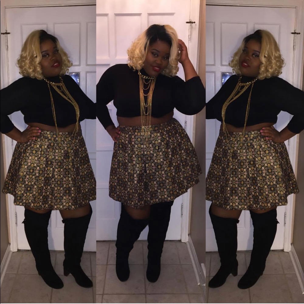 Pleated skirt